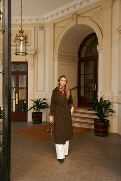 Fashion Woman In The City