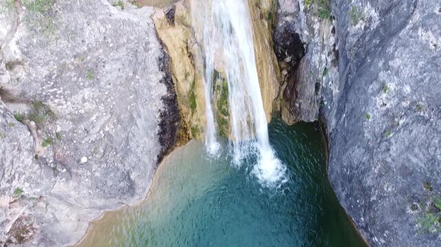 Cascada espectacular 