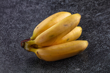 Ripe yellow mini banana heap © Andrei Starostin