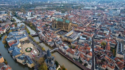 Fototapeta premium An panoramic aerial view of the old town city Metz in France on a cloudy noon in autumn.. 