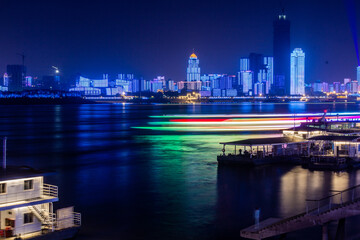 Fototapeta premium Night view of Wuhan and Yangzi river (Chang Jiang), Hubei province, China