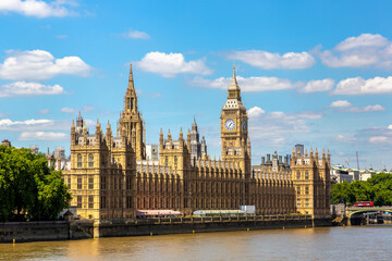 Fototapeta premium Palace of Westminster, Houses of Parliament with Big Ben clock tower and River Thames in Westminster, London, England, UK