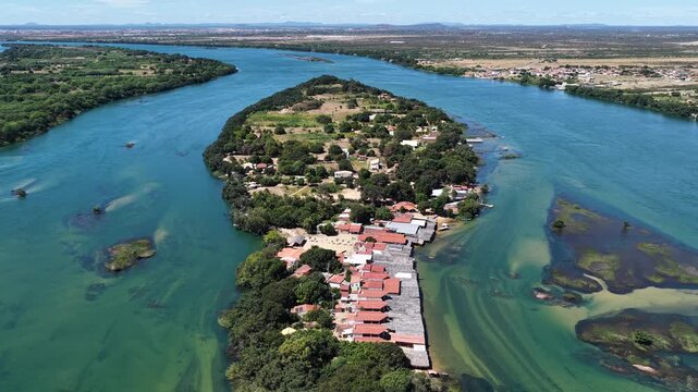 Sao Francisco River In Petrolina In Pernambuco Brazil. Nature Landscape. Rodeadouro And Massangano Island. Northeast River Skyline. Sao Francisco River In Petrolina Pernambuco. Riverside Vegetation.