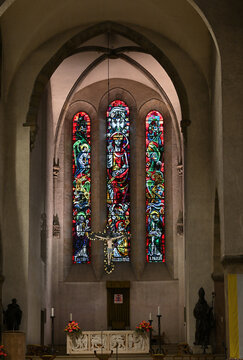 Mosaik Bleifenster in Basilika St. Willibrord in  Echternach, Luxemburg