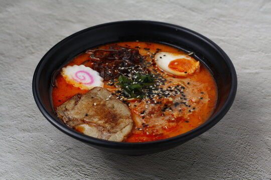 Freshly cooked Japanese food ramen noodles
