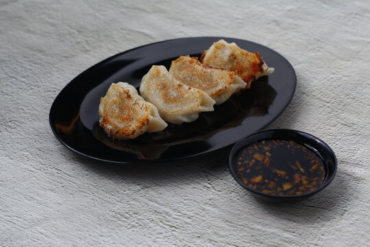 Freshly cooked Japanese food called Gyoza