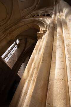 Int&eacute;rieur de la Coll&eacute;giale Saint-Quiriace de Provins