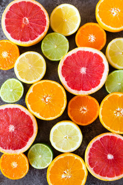 Sliced citrus fruits