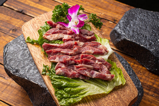 신선한 돼지 갈매기살 구이 돼지고기 특수부위 석쇠 구이 정육 식재료 Grilled Pork Skirt Meat Slices Korean BBQ Galmegisal 韩国烤护心肉 猪肉 特色菜 烧烤 豚サガリ 焼き肉 希少部位 韓国料理 Carne de cerdo a la parrilla Porc grill&eacute;