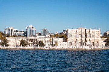 Fototapeta premium Beautiful waterfront architecture along the Bosphorus in Istanbul, Turkey