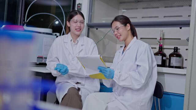 Collaborative research meeting laboratory professional interaction scientific environment engaging viewpoint knowledge sharing
