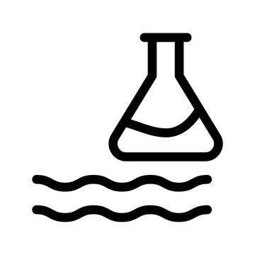 Water purification process with chlorination and filtration in a laboratory setting.
