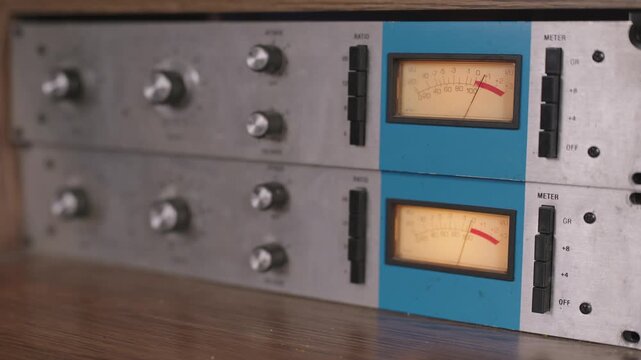 Dual 1176-Style Compressors with Active VU Meter &mdash; Bright Studio Lighting