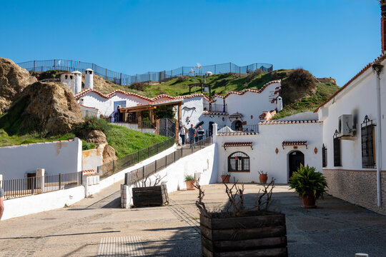 Viviendas cueva tradicionales en el Barrio de las Cuevas de Guadix, Granada, Andaluc&iacute;a, Espa&ntilde;a