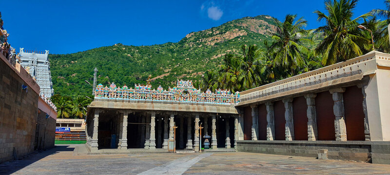Arunachaleswarar Temple and Arunachala Hill in Thiruvannamalai, Tamil Nadu, India