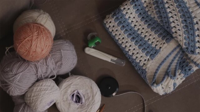 Professional knitting kit with blue top needles and row counter