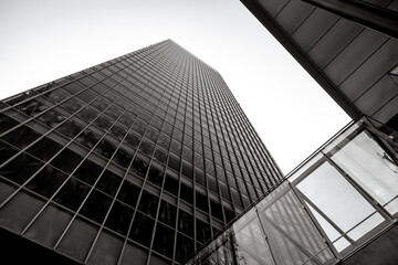 Fototapeta premium Tokyo, Japan - March 29, 2026: Modern office towers in Marunouchi district of Tokyo, Japan 