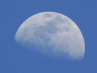 luna azul © isaac