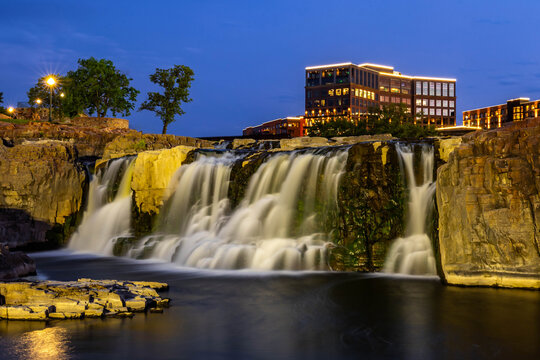 Sioux Falls Waterfall City Skyline at Blue Hour Night