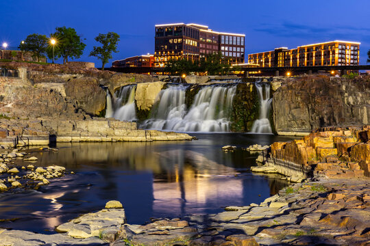 Sioux Falls Waterfall City Skyline at Blue Hour Night