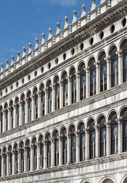 Procuratie Vecchie, Old procuracies, building by Bartolomeo Bon, Piazza San Marco, St Mark's Square, Venice, Italy