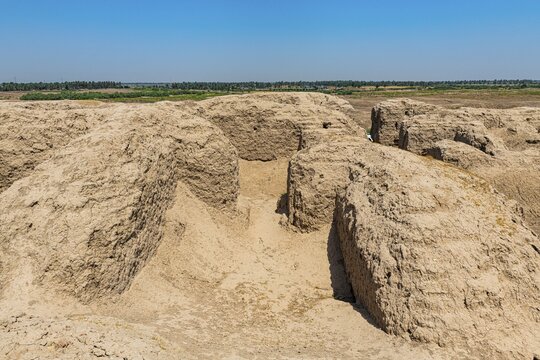 The ruins of sumerian town of Kish, Iraq