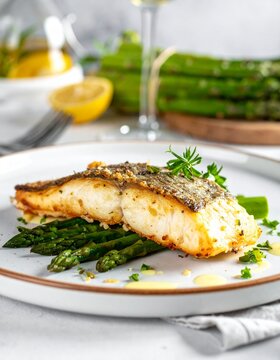 Gebratener Zander mit Spargel