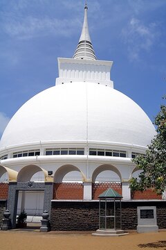 Gangatilaka Vihara Buddhist Temple, Kalutara Chaitya, Kalutara, Sri Lanka