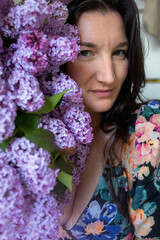 kobieta, dziewczyna, kwiaty, bez, wiosna, portret w kwiatach, lilac, lilac flower, fiolet, woman, spring © Oksana