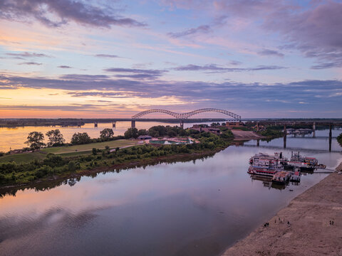 Sunset view of Hernando de Soto Bridge and Mississippi River in Memphis