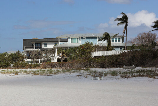 Residential Building Near Water in Bradenton Florida