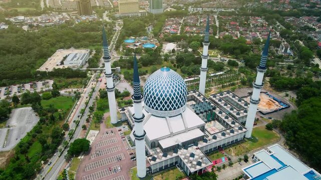 Aerial view of Sultan Salahuddin Abdul Aziz Shah Mosque, also known as the Blue Mosque, in Shah Alam, Selangor, Malaysia.