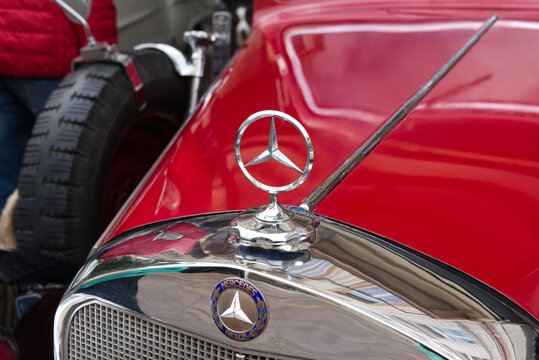 Daimler-Benz  W 143 Pullmann 30s Star ornament