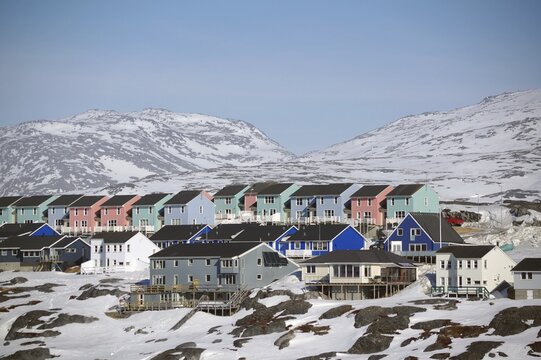 Dwellings and rugged snowy mountain landscape, Nuuk, Arctic, North America, Greenland, Denmark