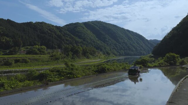 里山風景.田んぼ」の写真素材 | 16,841件の無料イラスト画像 | Adobe Stock
