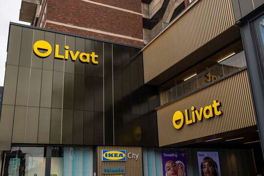 LONDON -  HAMMERSMITH SHEPHERDS BUSH &ndash; Livat Hammersmith shopping centre IKEA City exterior