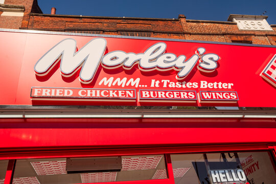 LONDON -  GOLDHAWK ROAD SHEPHERDS BUSH &ndash; Morley's chicken takeaway