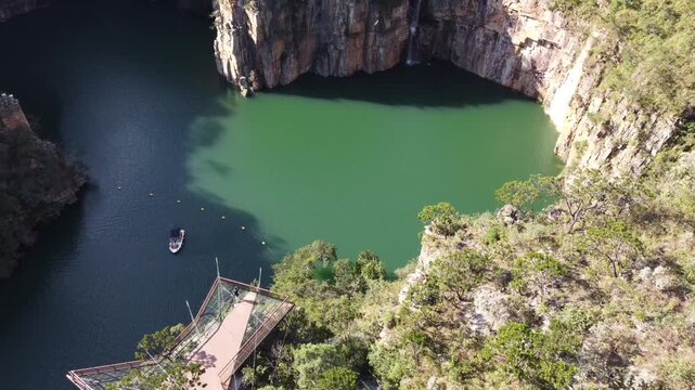 Aerial views of the Capit&oacute;lio Canyons in Minas Gerais, Brazil, showcasing dramatic rock cliffs, emerald waters of Furnas Lake, breathtaking landscapes, and one of the country's most iconic natural att