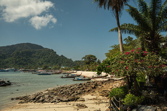 Ko Phi Phi wyspa miasto plaża w tajlandii