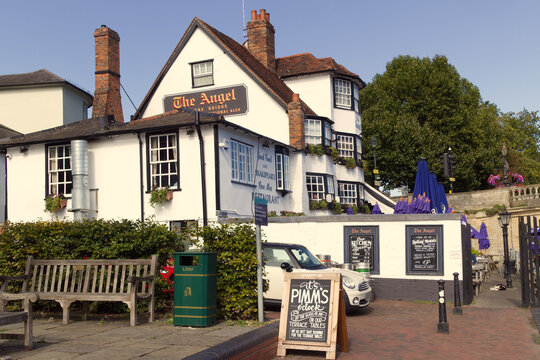 The Angel on the Bridge pub, Henley on Thames, Oxfordshire, England