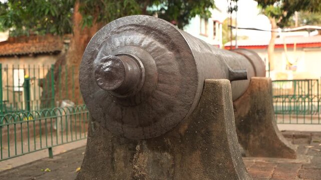 This is the Dalmadal Cannon. Bishnupur's King Bhaskar Rao drove out the Bargi forces using this Dal Madal cannon.