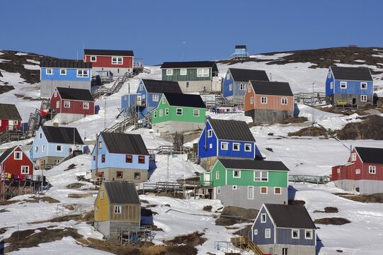 Colourful, small wooden houses, winter landscape, Arctic, Kaangamuit, Greenland, Denmark