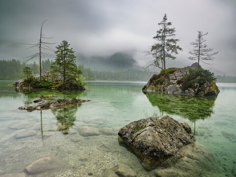 Hintersee under a cloudy rainy sky, Berchtesgaden National Park, Ramsau, Upper Bavaria, Bavaria, Germany