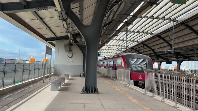 subway train station