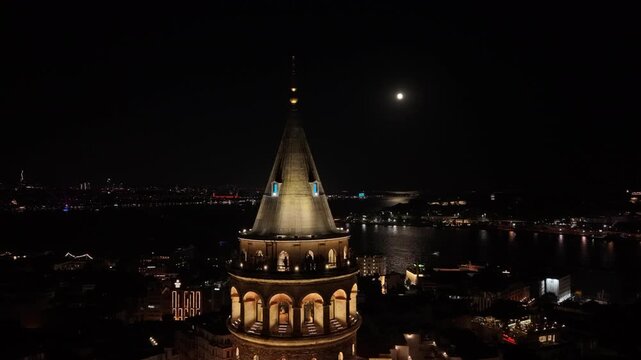 The Kind of Night View That Stops Your Scroll