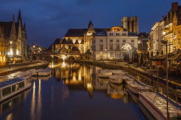 Fototapeta premium Ghent city centre by night