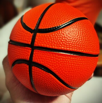 Fotograf&iacute;a de un bal&oacute;n de basquetbol o baloncesto. Baketball