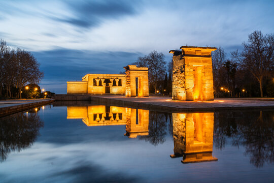 Temple of Debod reflection at sunset in Madrid