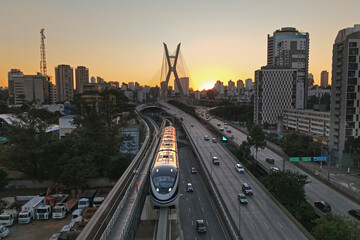 Monorail train in São Paulo with the Octávio Frias de Oliveira Bridge in the background - São Paulo, Brazil © Tales