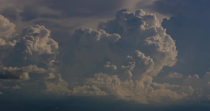Timelapse video tele scene clouds texture fast mover